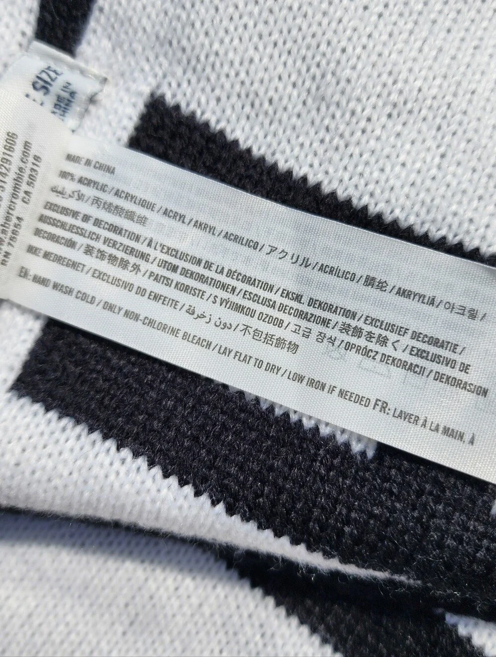 Hollister Knit Scarf Preppy Stadium Black White Logo Collegiate Reversible